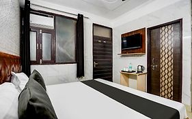 Hotel O The Maruti Hotel
